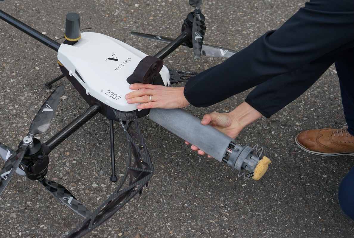 ANbringen der Vorrichtung an der Drohne